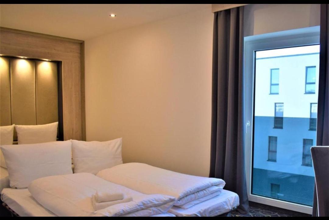 Hotel Business Bay Das Ehemalige Staycation Hotel Sindelfingen Ngoại thất bức ảnh